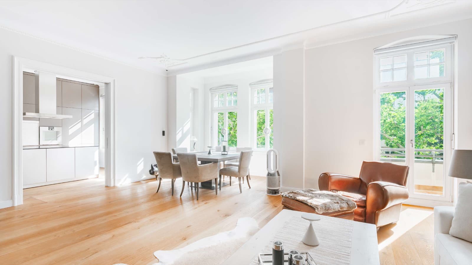 Giesebrechtstraße – Von Albert Real Estate