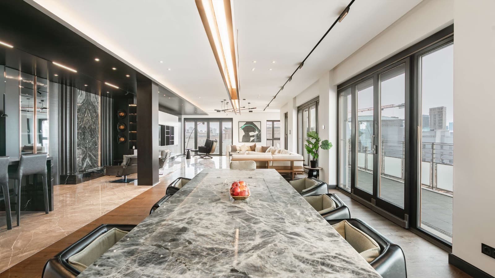 Monbijou Platz – Von Albert Real Estate