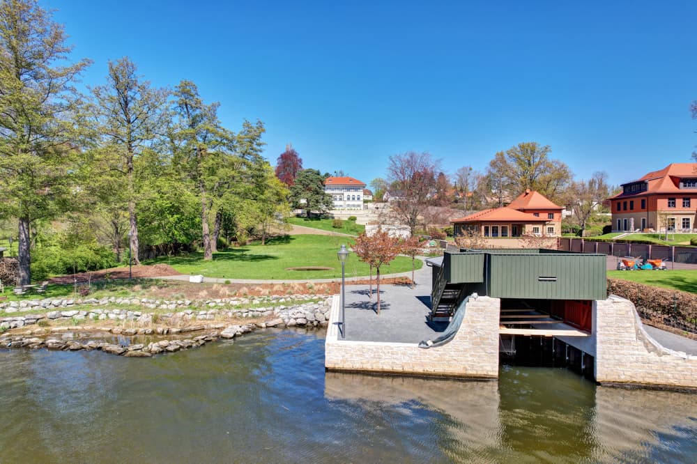 Exclusive Waterfront Villa in Berlin-Wannsee with Private Spa, Pool & Boathouse - Thumbnail 8