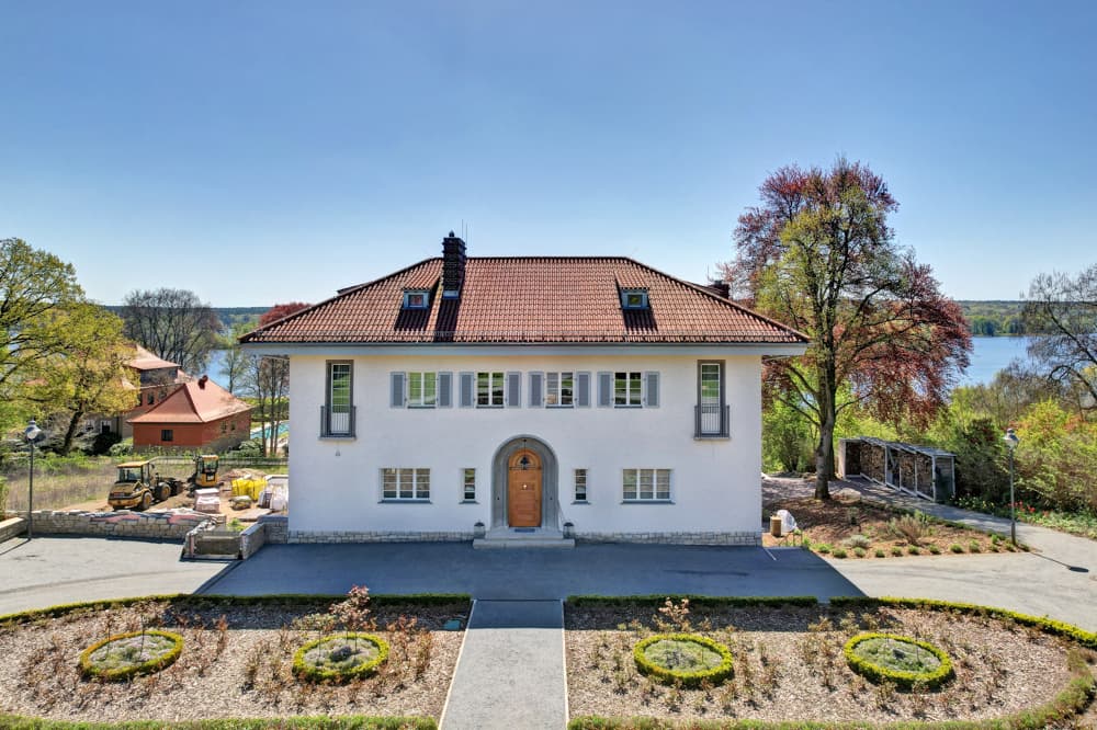 Exclusive Waterfront Villa in Berlin-Wannsee with Private Spa, Pool & Boathouse - Thumbnail 13