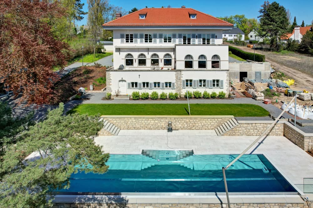 Exclusive Waterfront Villa in Berlin-Wannsee with Private Spa, Pool & Boathouse - Thumbnail 12