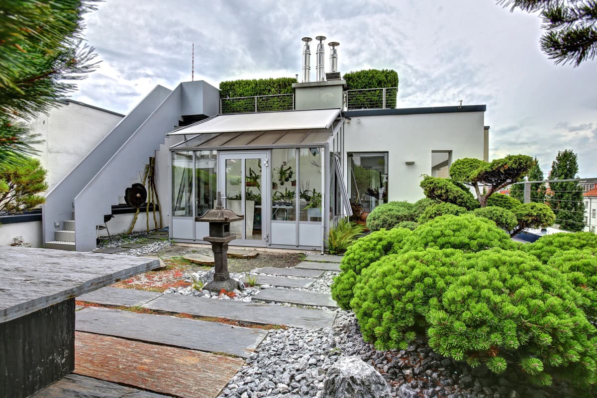 Luxurious Three-Level Penthouse with Outdoor Spa & Three Rooftop Terraces in Berlin-Mitte - Thumbnail 7