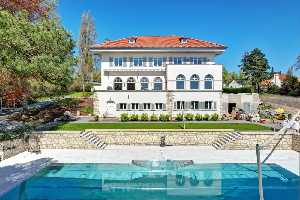 Exclusive Waterfront Villa in Berlin-Wannsee with Private Spa, Pool & Boathouse - Image 14