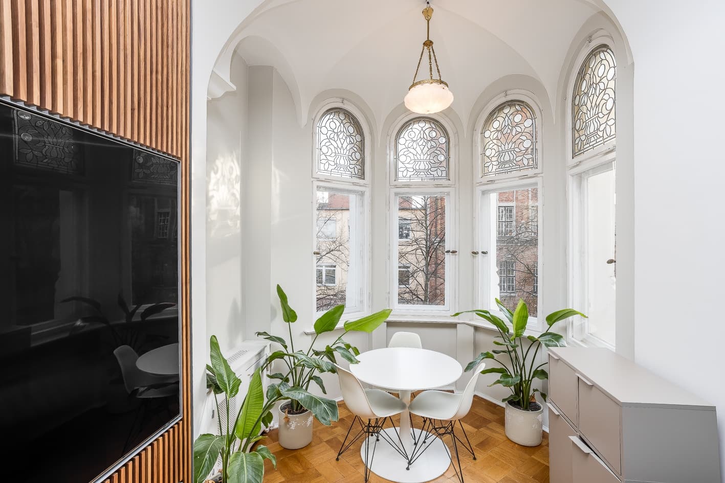 Exklusiver 400 m² Prachtaltbau mit 8 Zimmern in Bestlage Charlottenburgs - Image 2