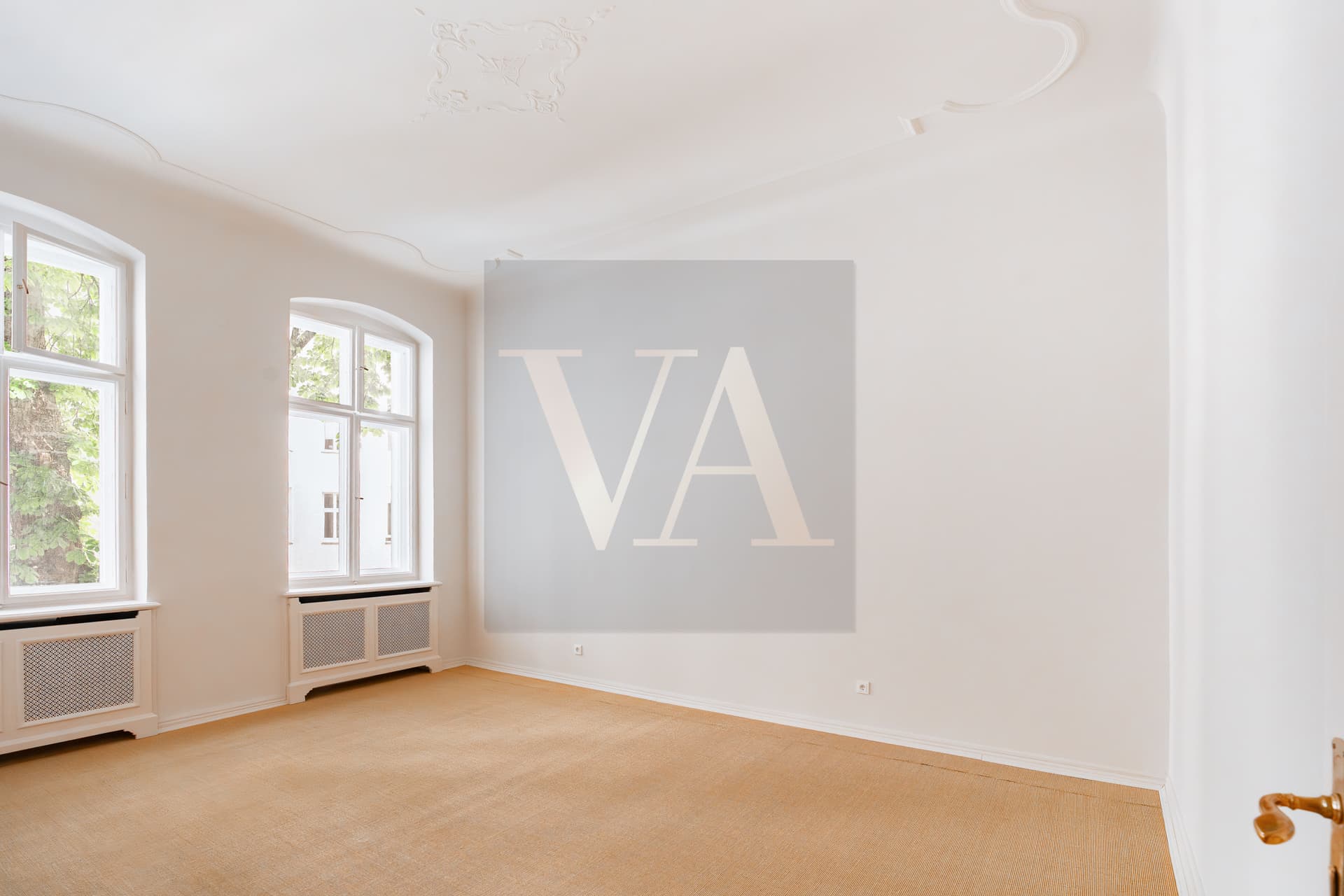 Representative Altbau Apartment with 8 rooms in Berlin Charlottenburg - Image 5