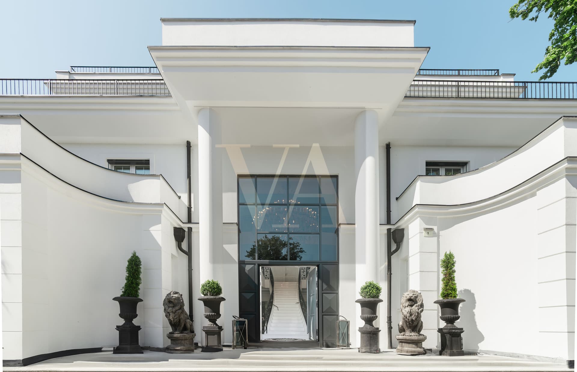 Luxury Lakeside Residence in Berlin-Wannsee – Exclusive Villa with Panoramic Views and Wellness Area