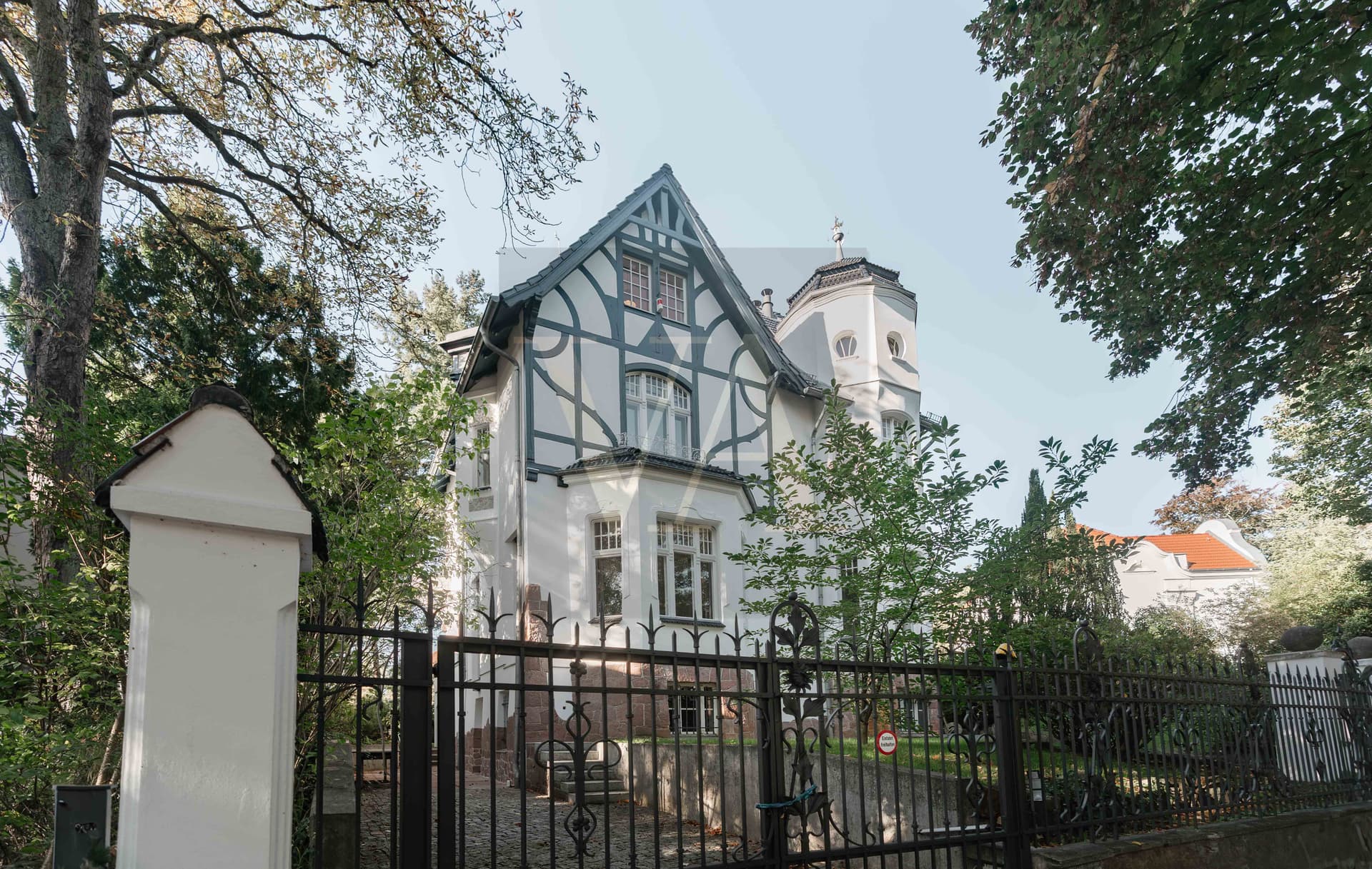 Art Nouveau Villa with Luxury Features & Historic Charm in Berlin-Nikolassee – Villa Rietdorf - Image 25