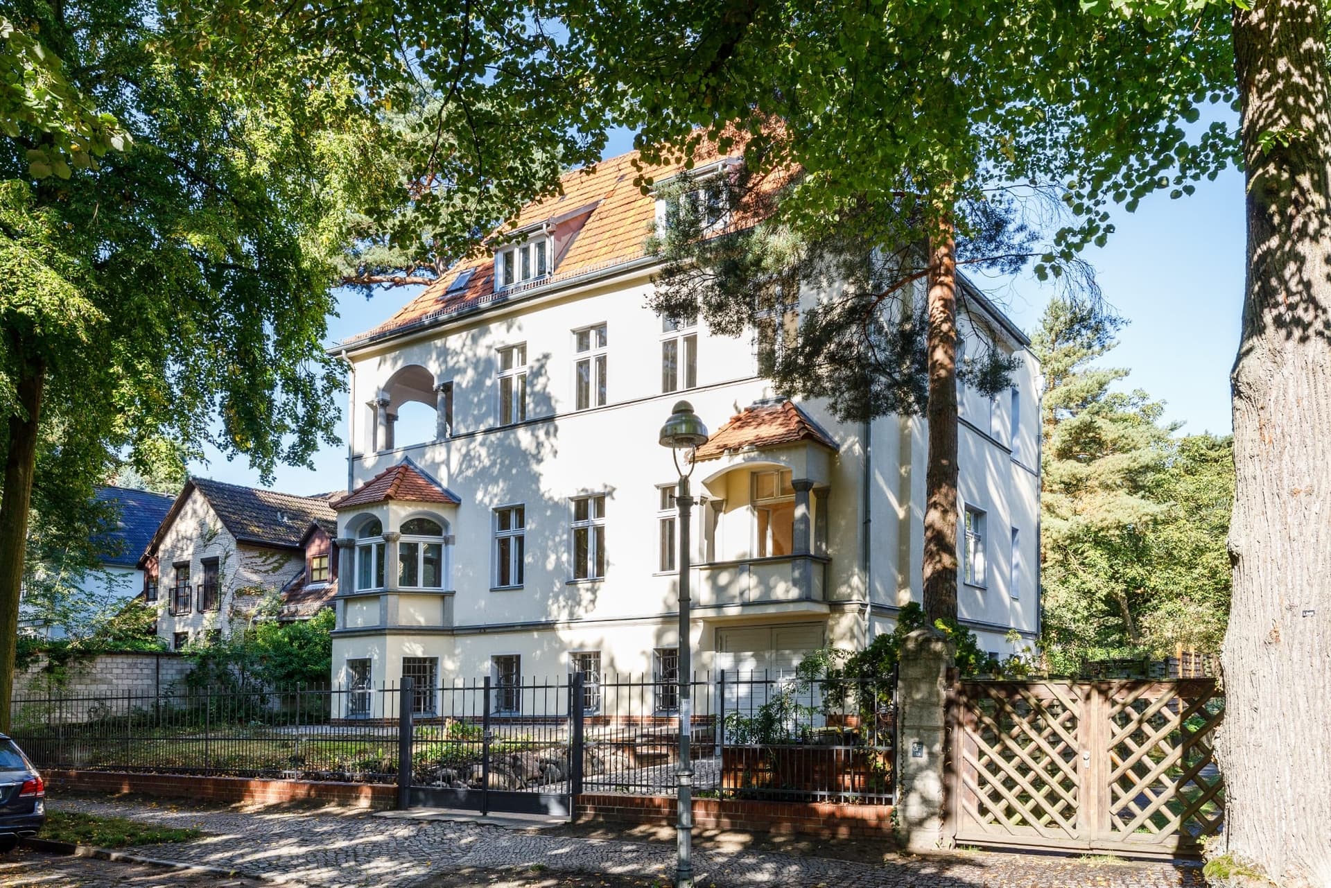 Villa Walthari- The stylish Villa with an art of renaissance - Bild 1