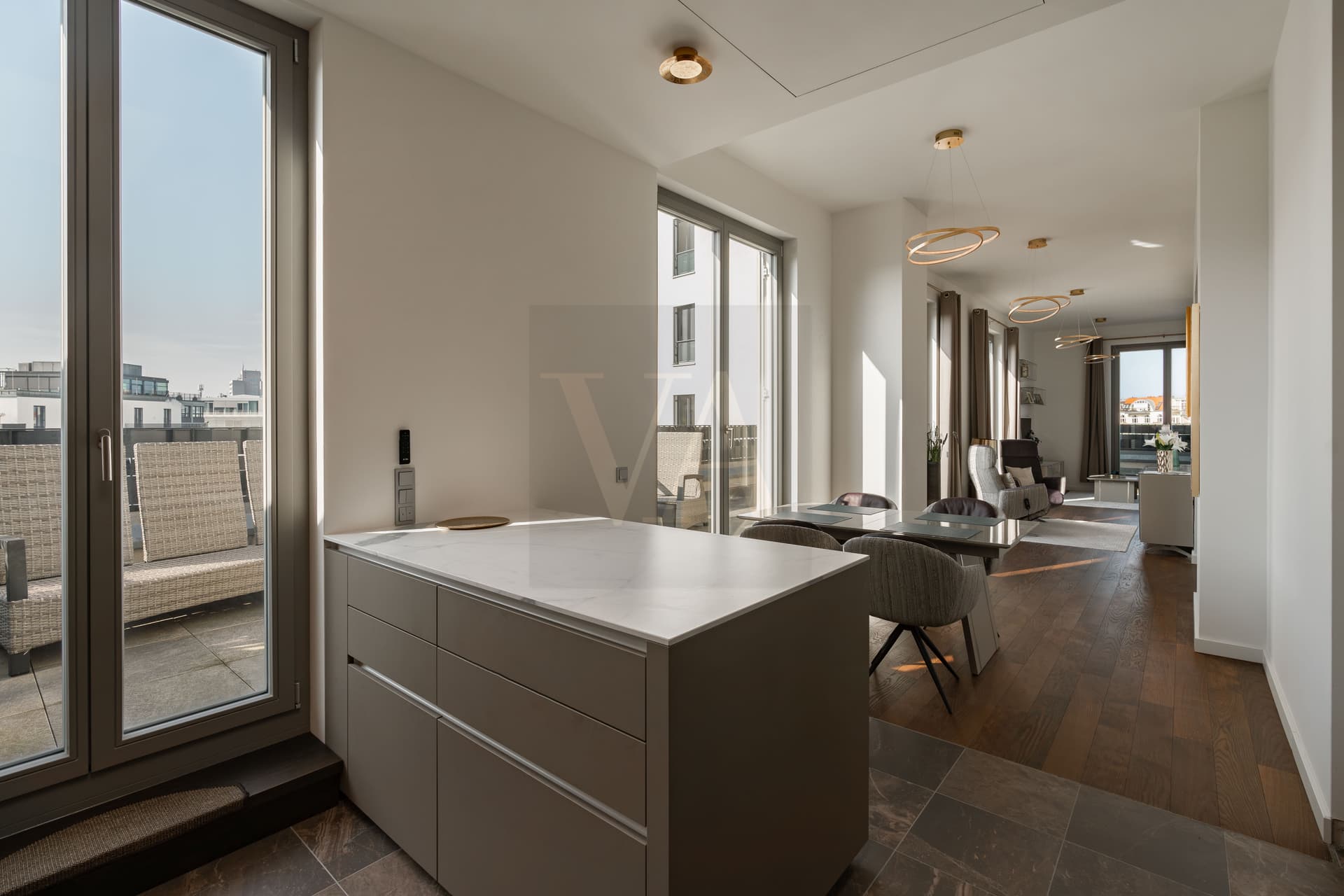 Spree Penthouse with 86 sqm Terrace & Waterfront Views – Exclusive Retreat near Tiergarten - Image 3
