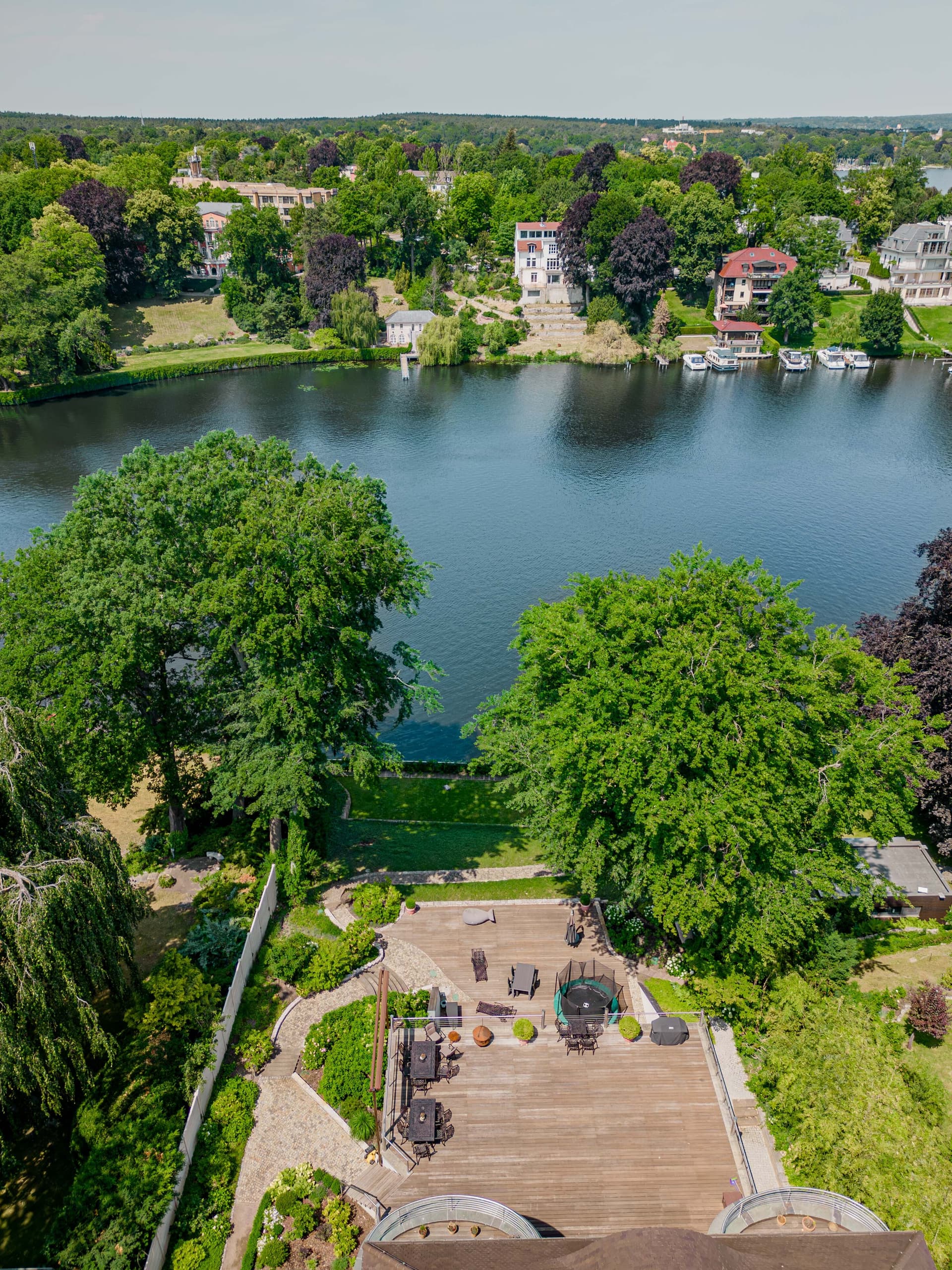 Exclusive Waterfront Villa in Berlin-Wannsee with Private Spa, Pool & Boathouse - Image 2
