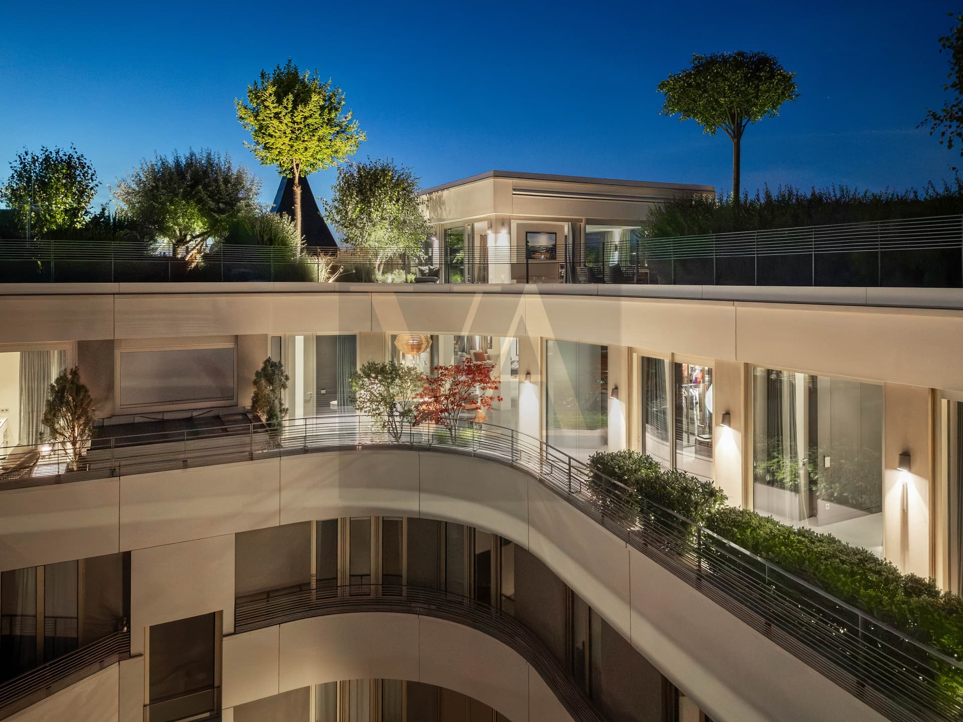 A private world above the city - Bild 2