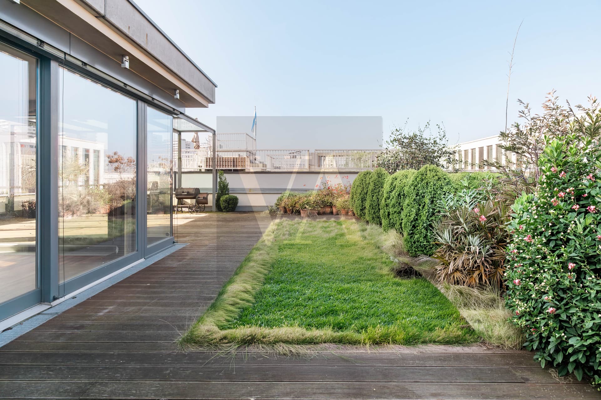 Luxury Penthouse with Winter Garden, Fireplace & Rooftop Terrace at Gendarmenmarkt - Image 2