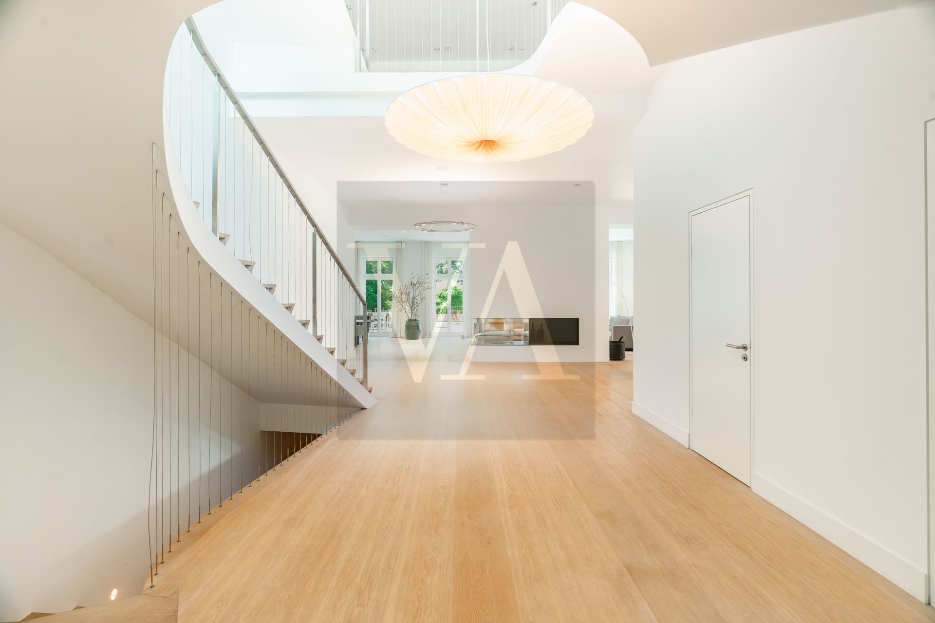 Historic Luxury Villa with Spa & 1,400 m² Living Space in Berlin-Grunewald