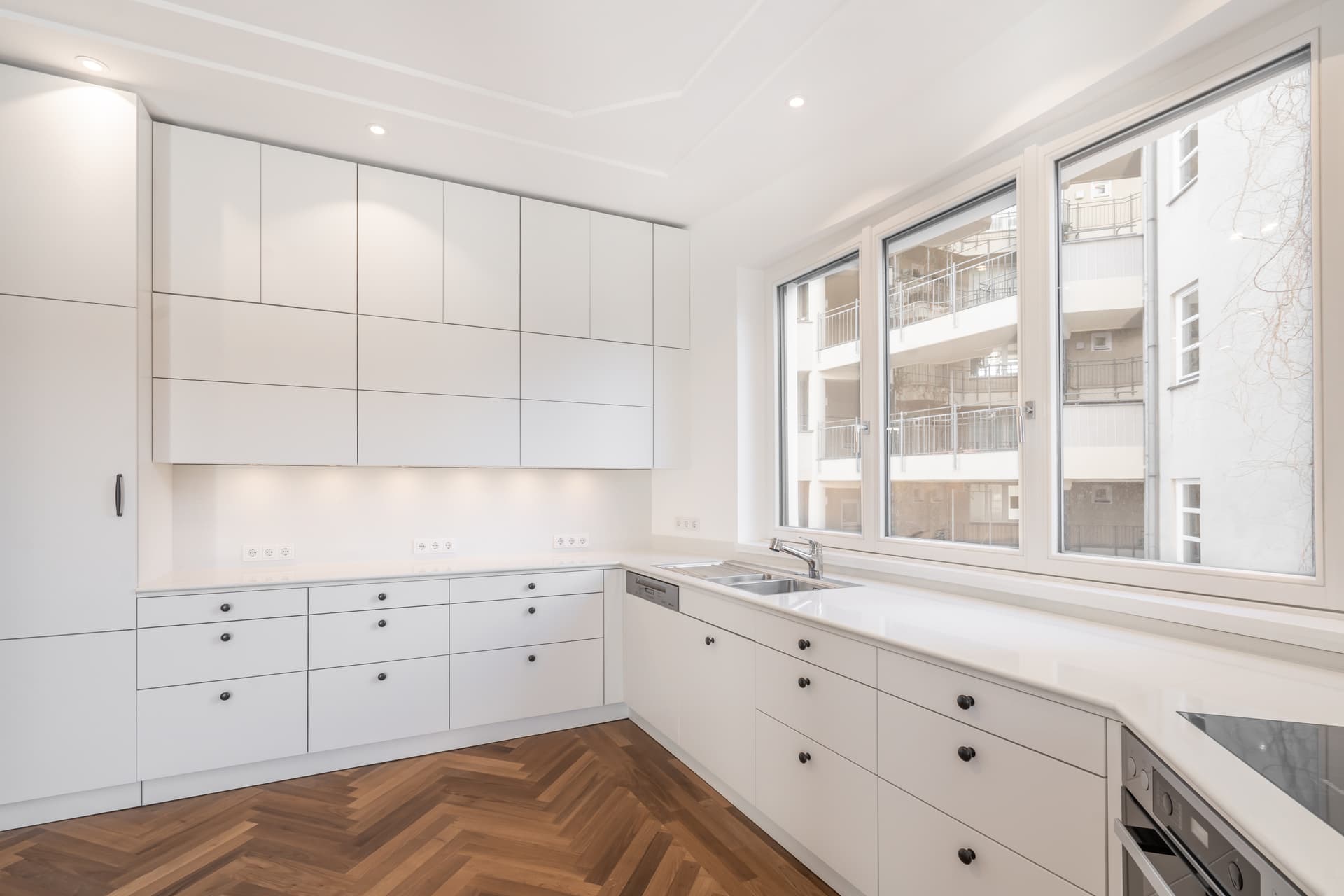 Exklusive Designer-Terrassenwohnung nahe Ku’damm – Luxus pur auf 196 m² Wohnfläche - Image 2