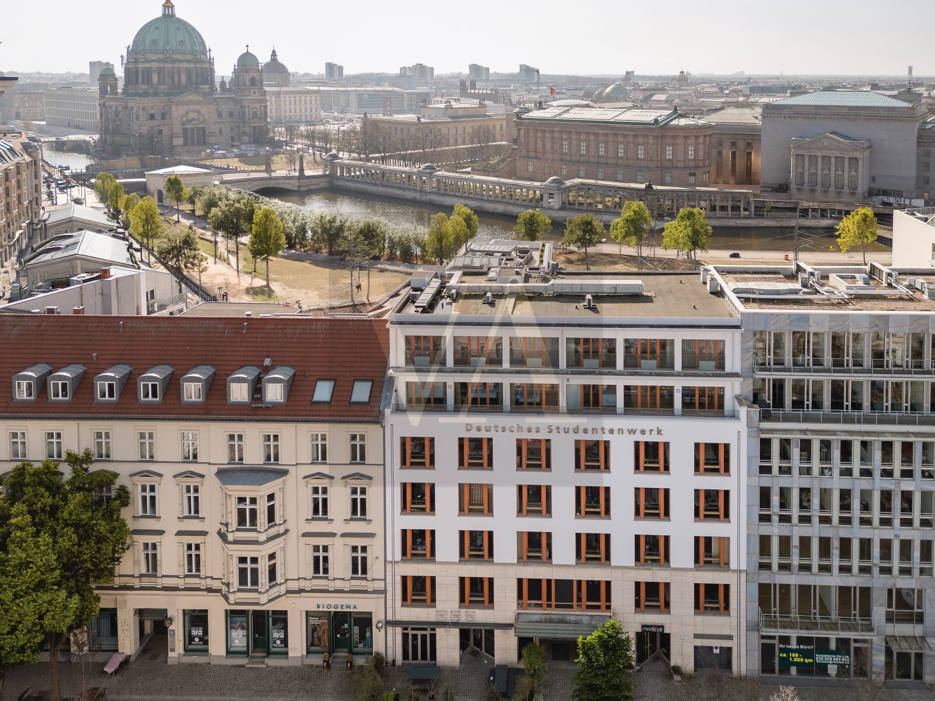 Exclusive Living at Monbijou Platz – Elegant Residence in Berlin’s Most Prestigious Location - Image 13