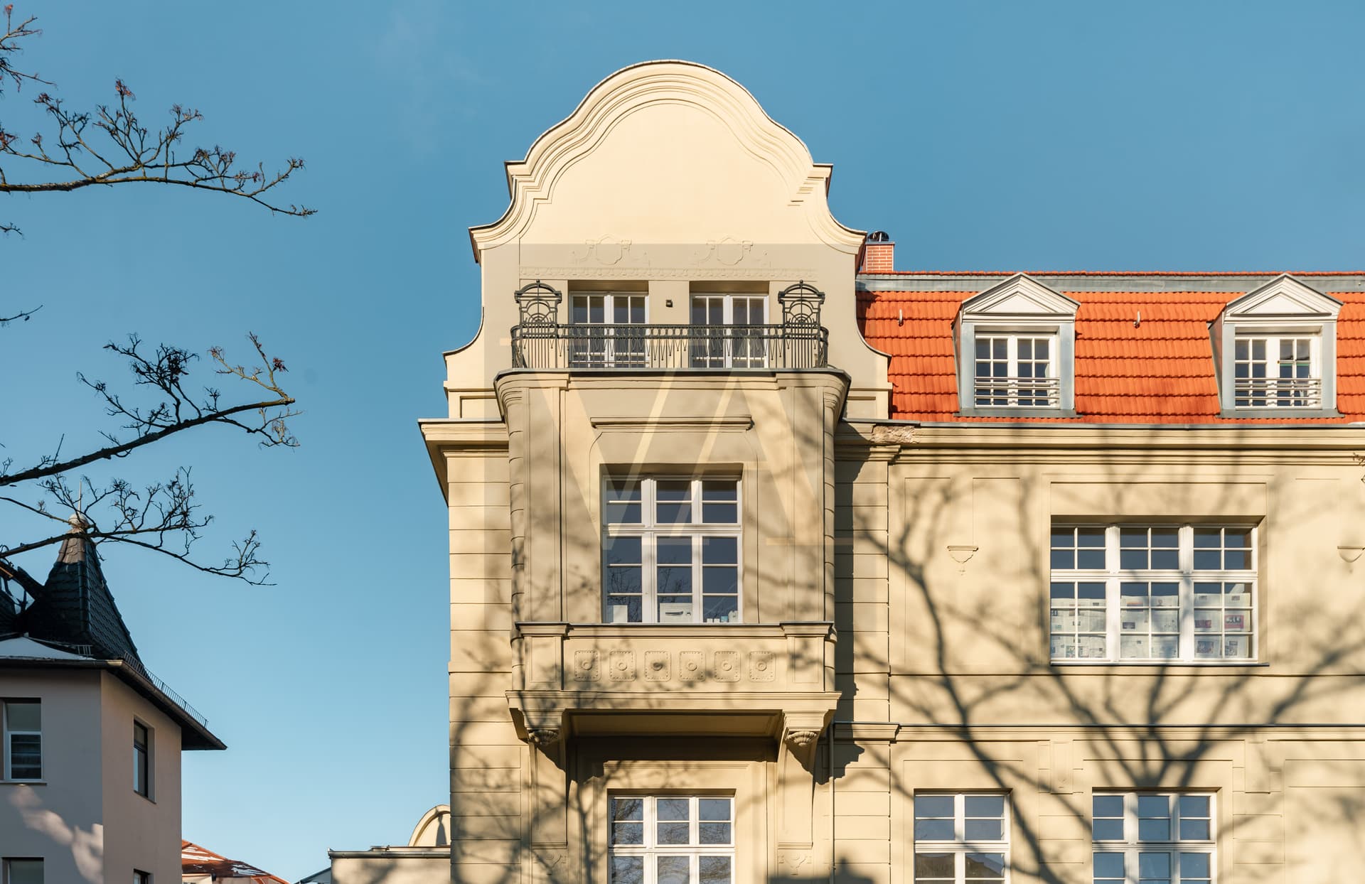 Modern Garden Apartment in Berlin-Grunewald – Stylish & Sun-Filled