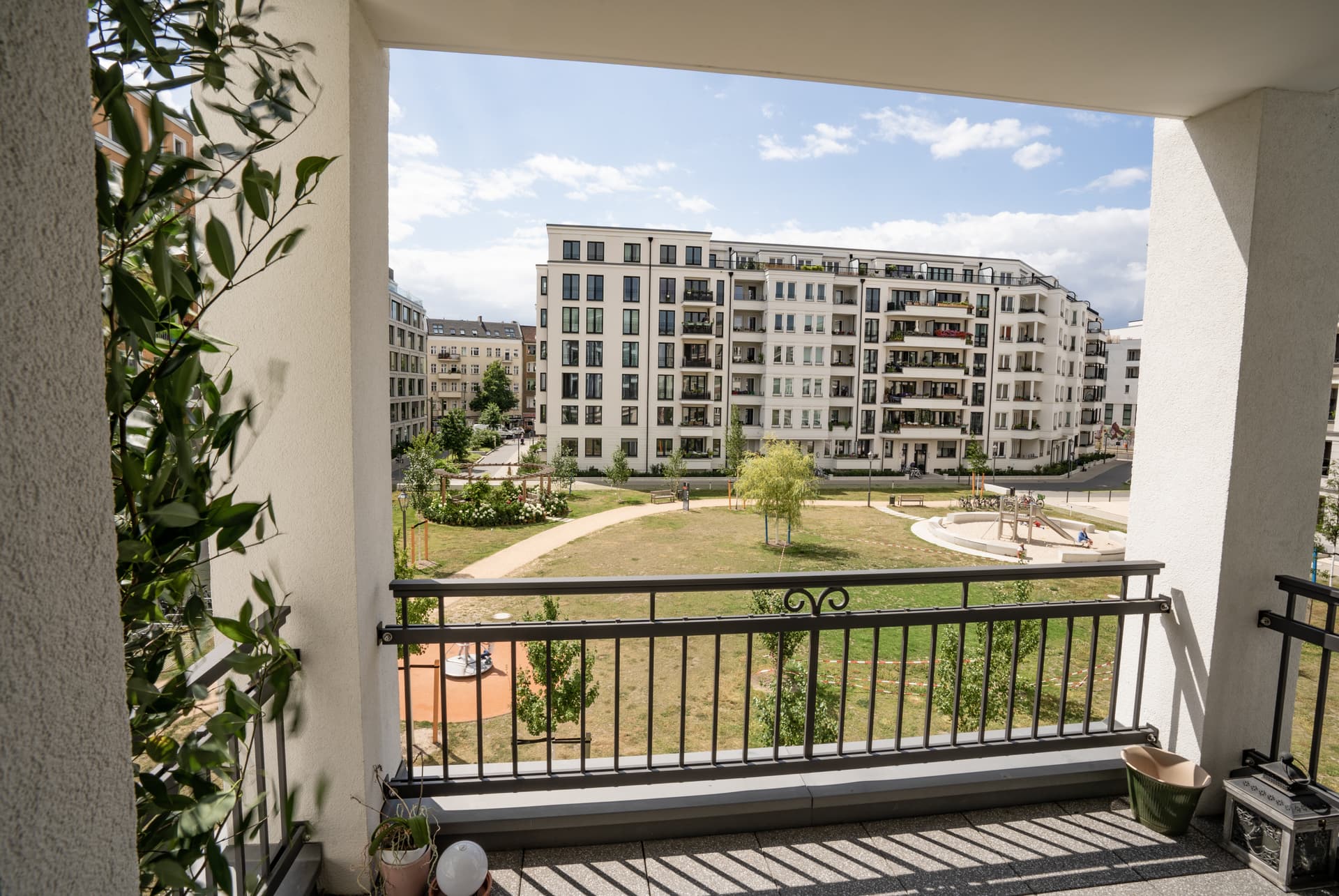 "Exklusives Parkblick-Apartment in Berlin-Friedrichshain – Stilvoll, Modern & Zentrumsnah" - Image 8