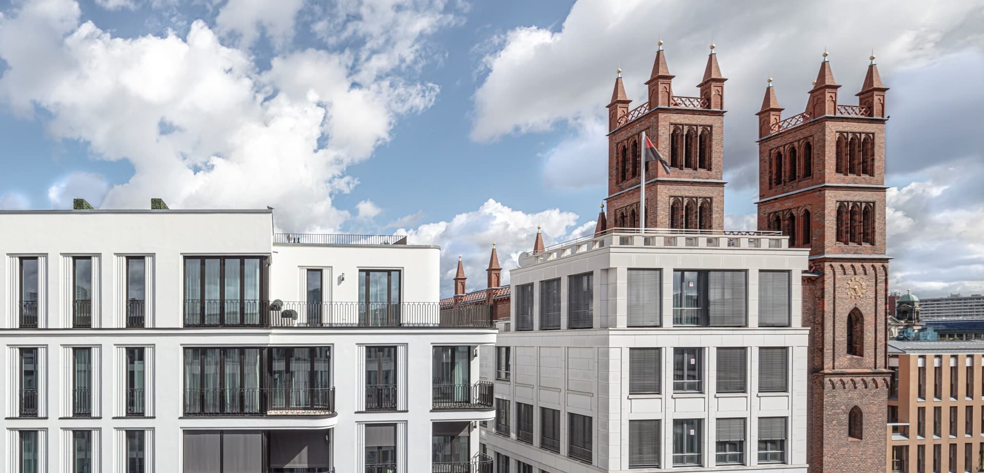 The Kronprinz – Royal Penthouse with 360° Rooftop Terrace in Historic Berlin-Mitte - Image 21