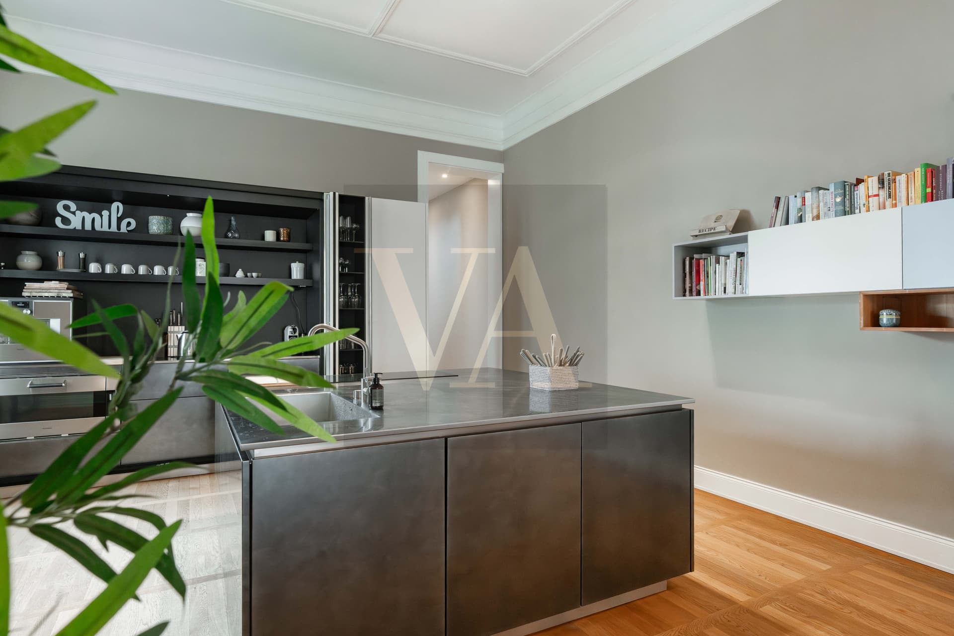 Exceptional 4th-Floor Residence with Rooftop Terrace - Bild 2