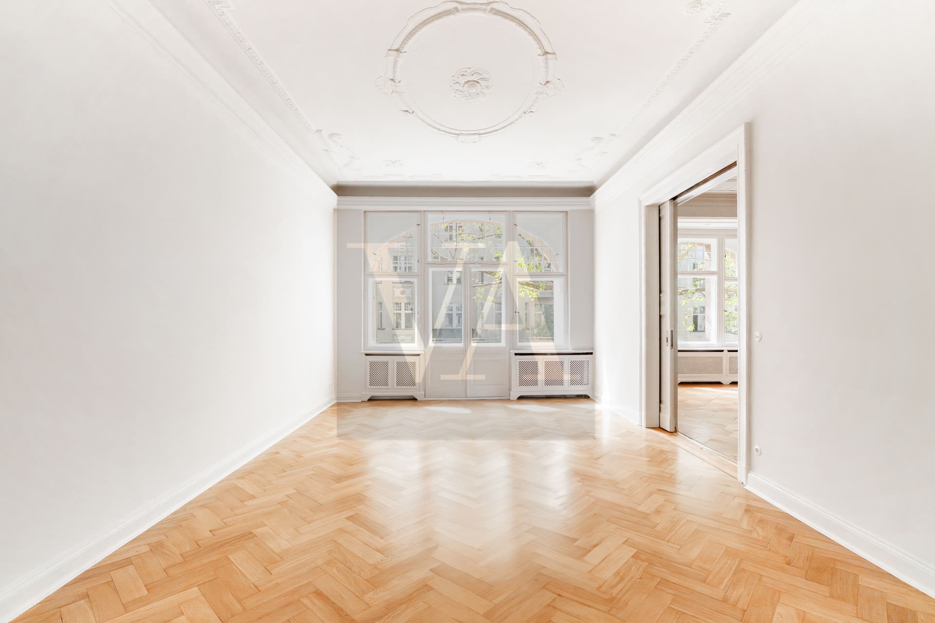Representative Altbau Apartment with 8 rooms in Berlin Charlottenburg - Image 3