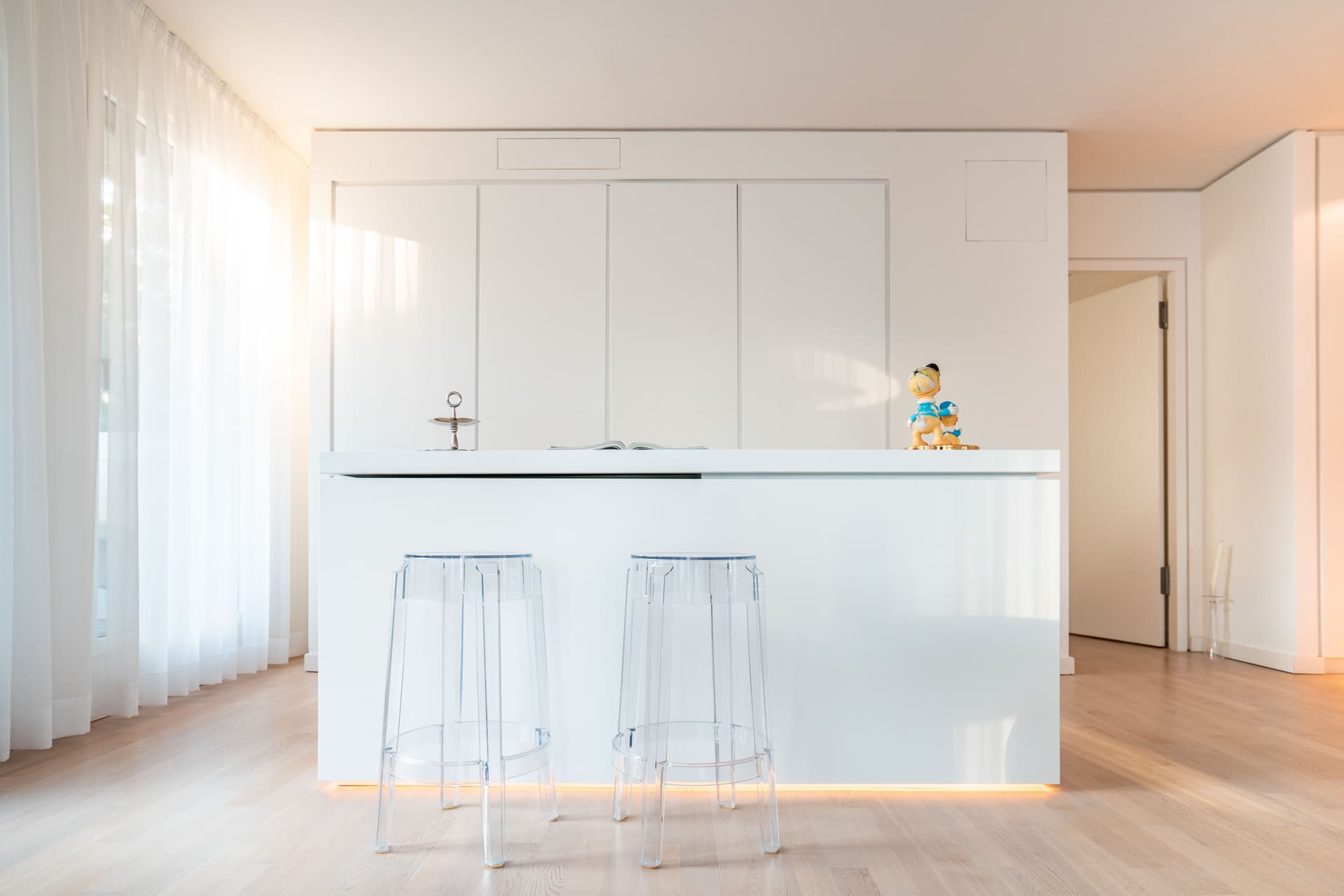 YOO Berlin – Stylish 2-Room Residence by Philippe Starck with Spree River Views - Image 3