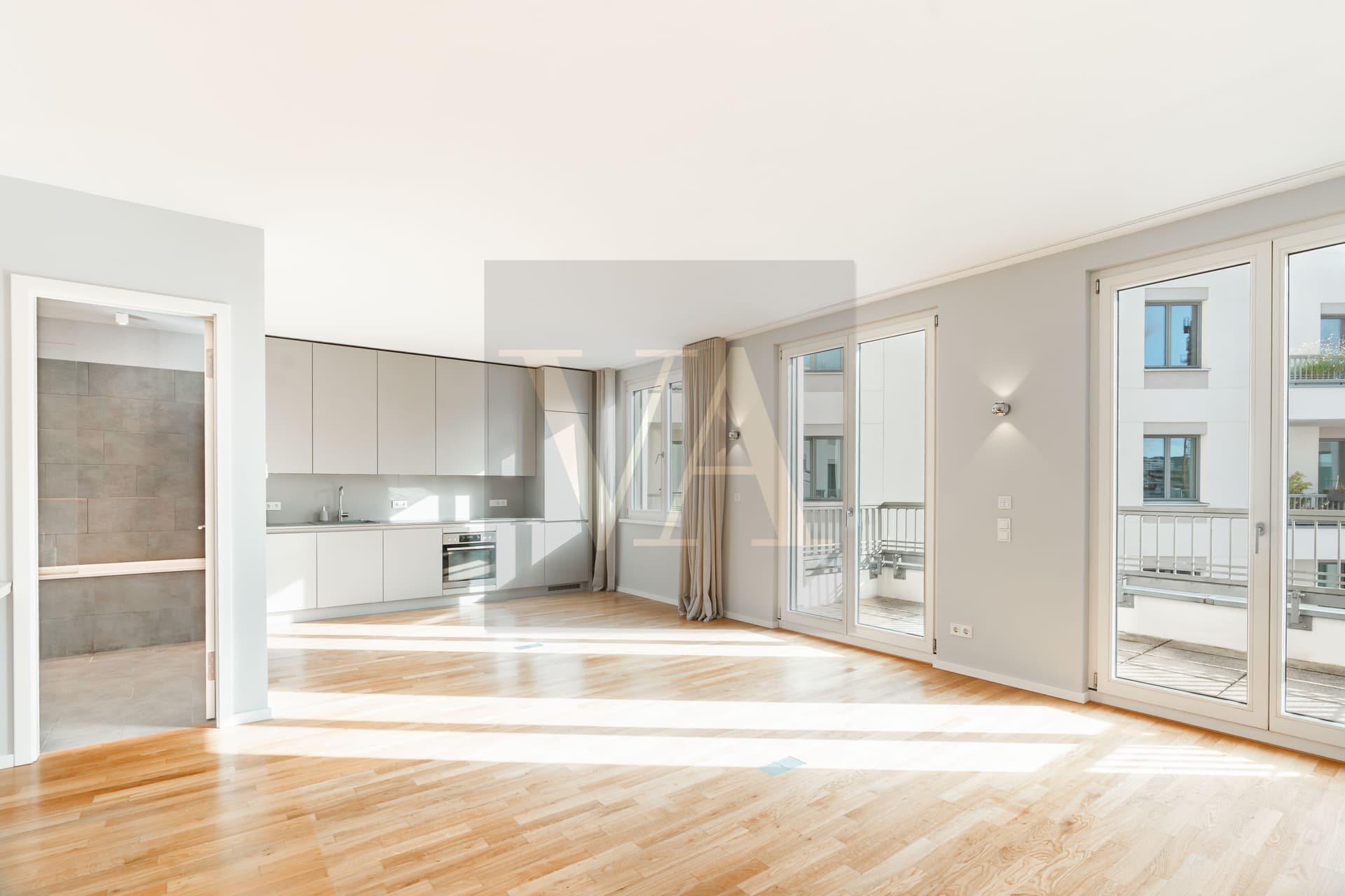 Exclusive Living in the Heart of Berlin – Bright 2-Room City Apartment with Balcony - Image 3
