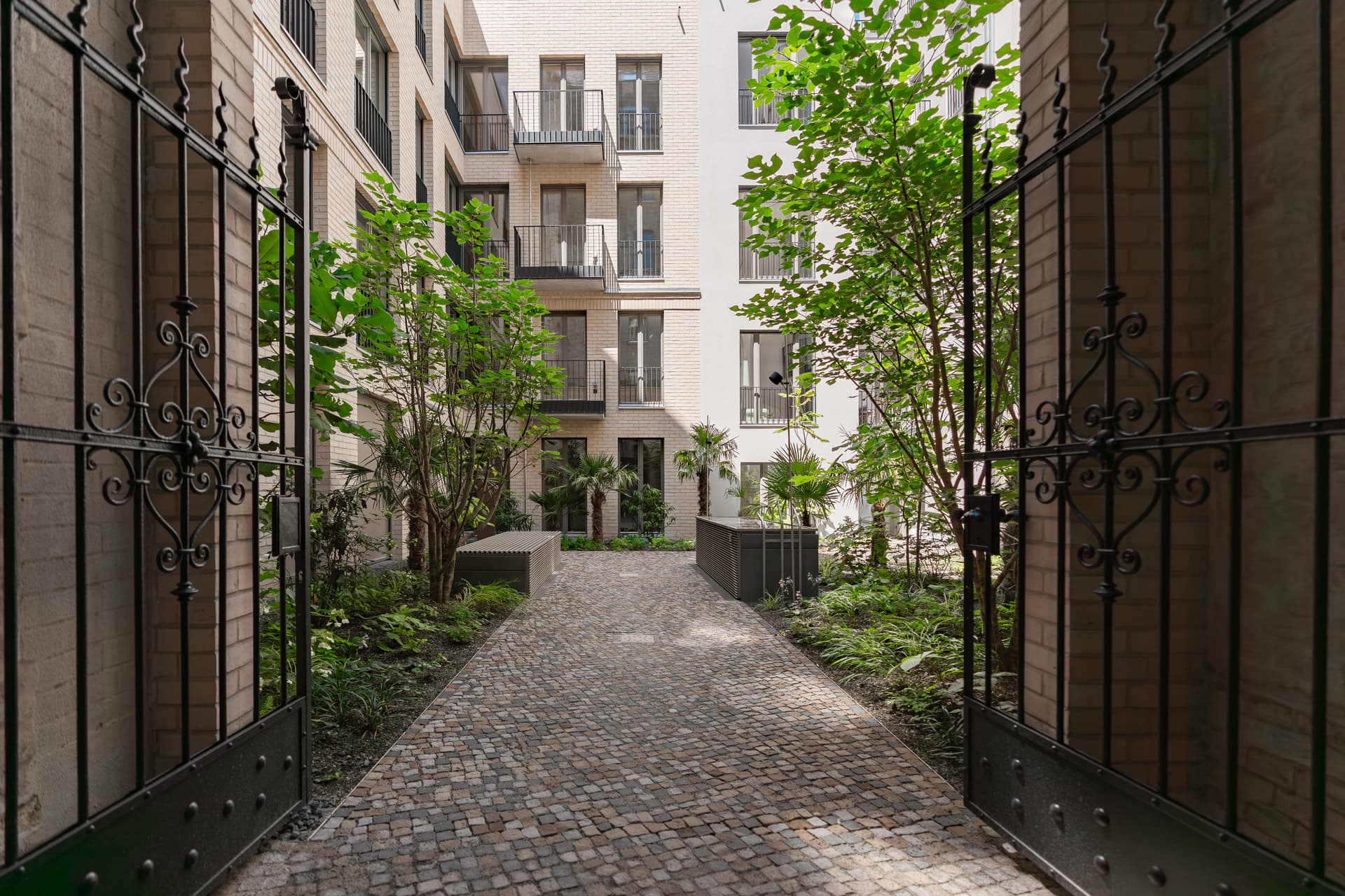 GLINT Berlin – Living Between Gründerzeit Charm & Modern Luxury - Image 3