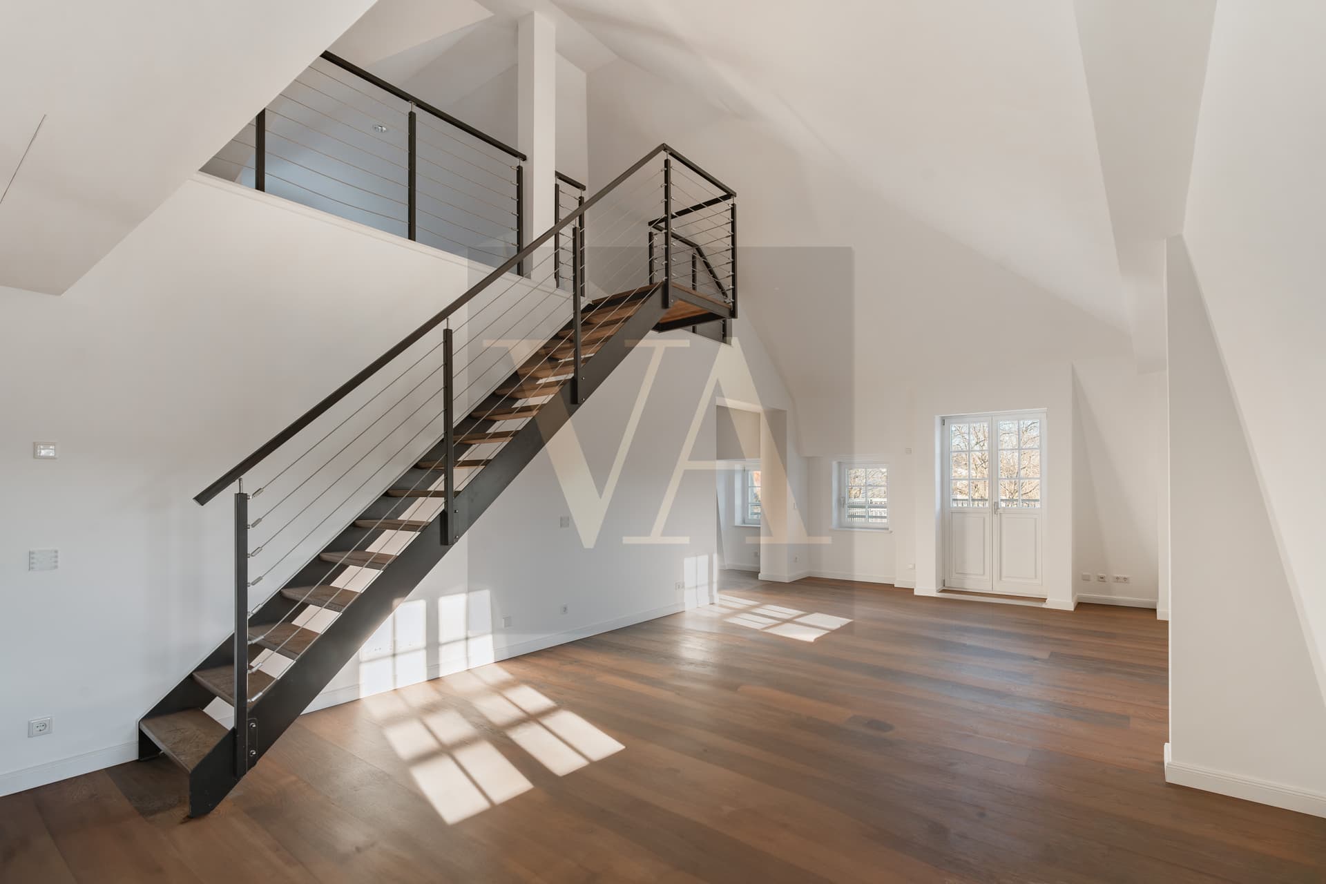Maisonette with Gallery & Two Balconies – Sophisticated Living Above the Rooftops of Berlin-Grunewald - Image 3
