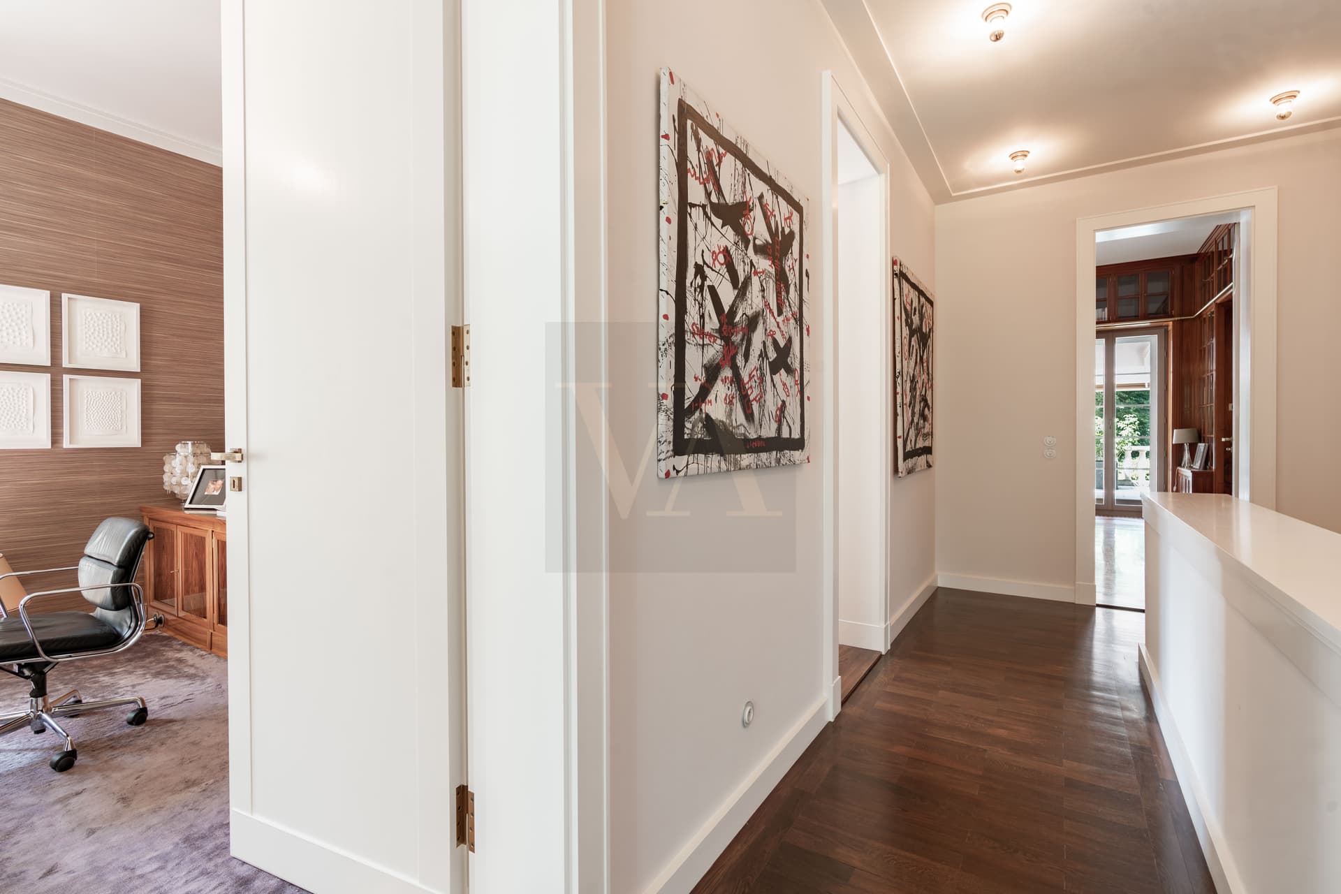Grand Villa with Private Park & Spa – A Classical Masterpiece in Berlin-Dahlem to Rent - Image 3