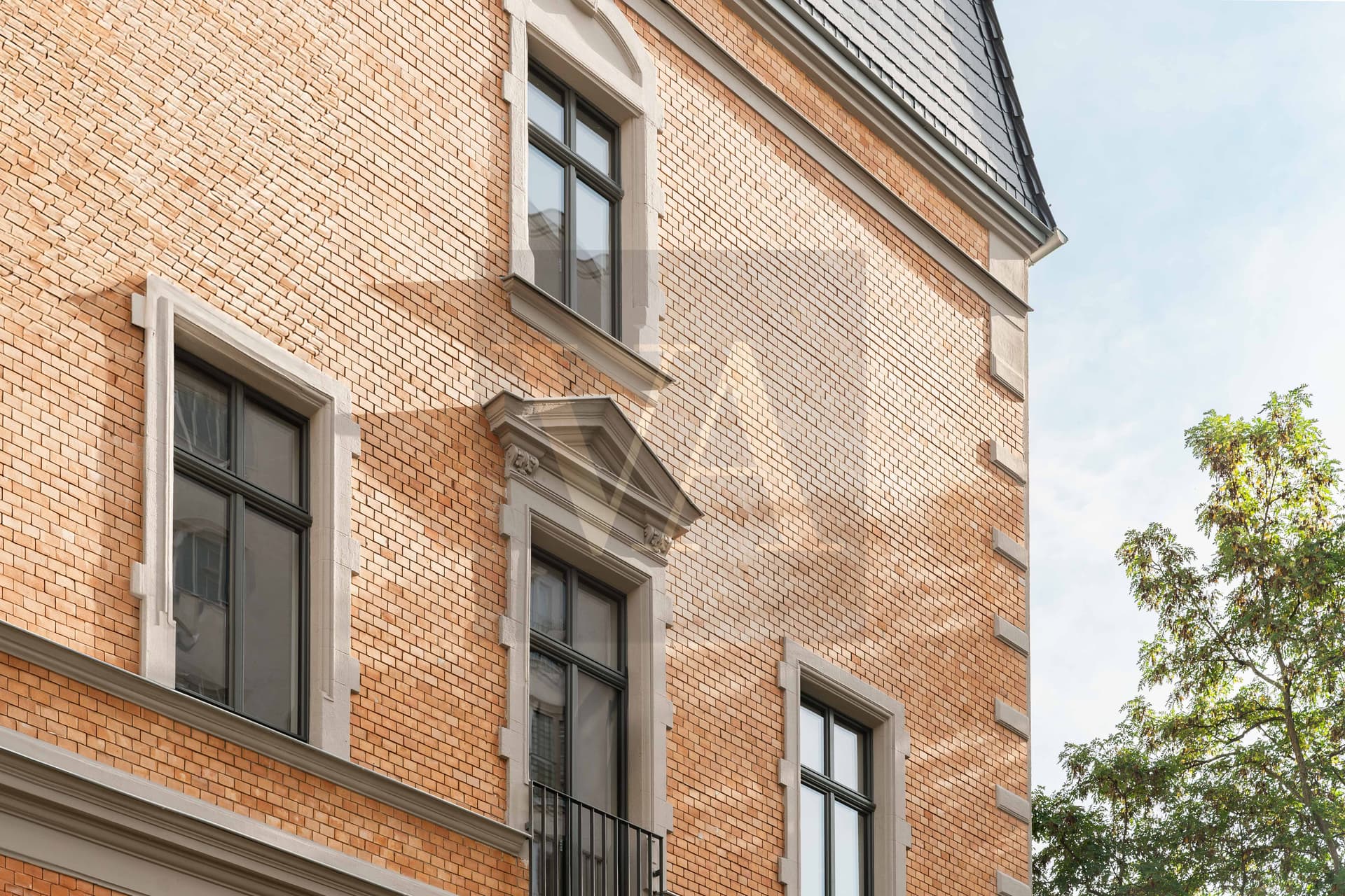 Representative First-Occupancy Office Spaces in a Prime Berlin-Wilmersdorf Location - Image 25