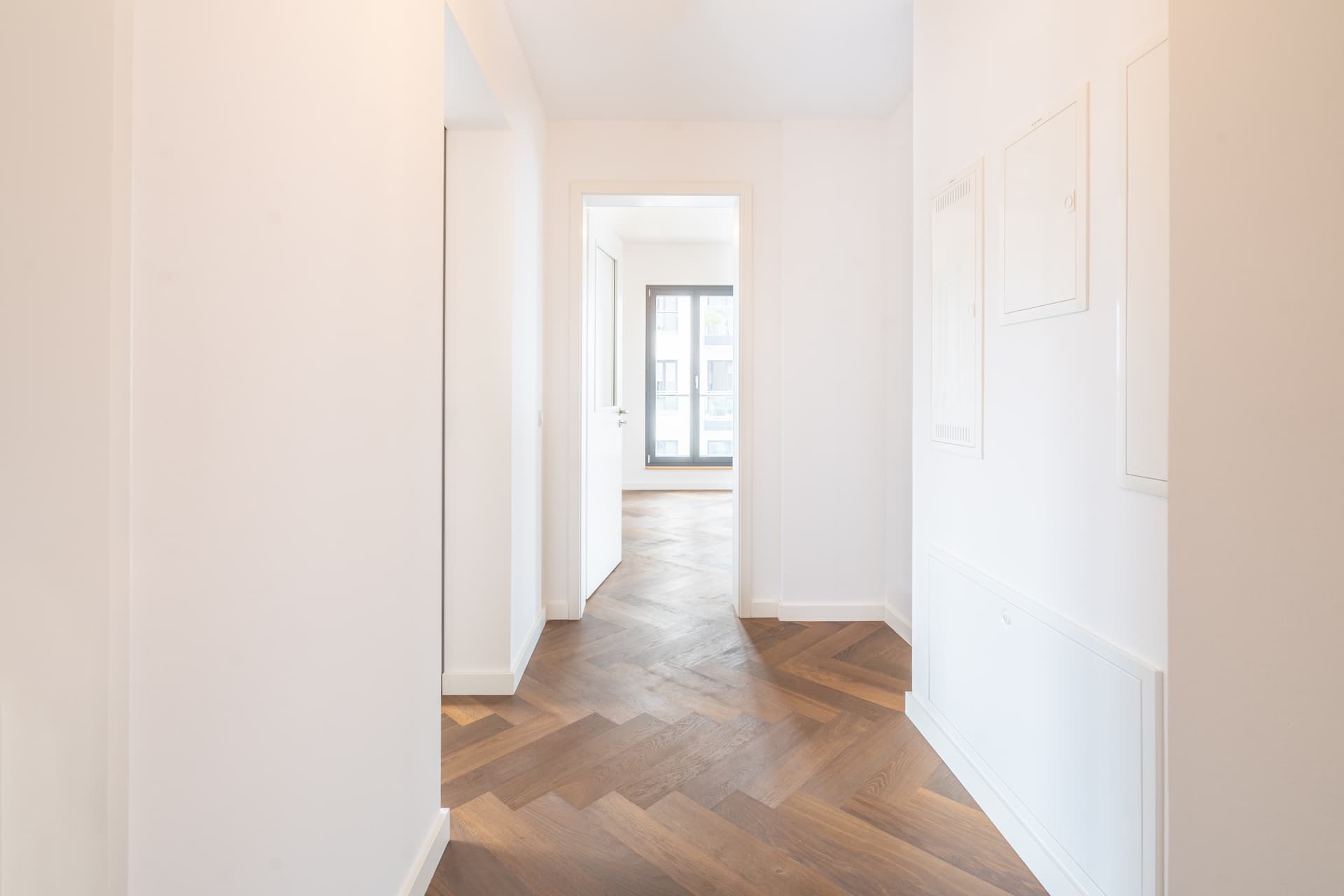 „Elegante 3-Zimmer-Wohnung mit Spreeblick im Herzen Berlins“