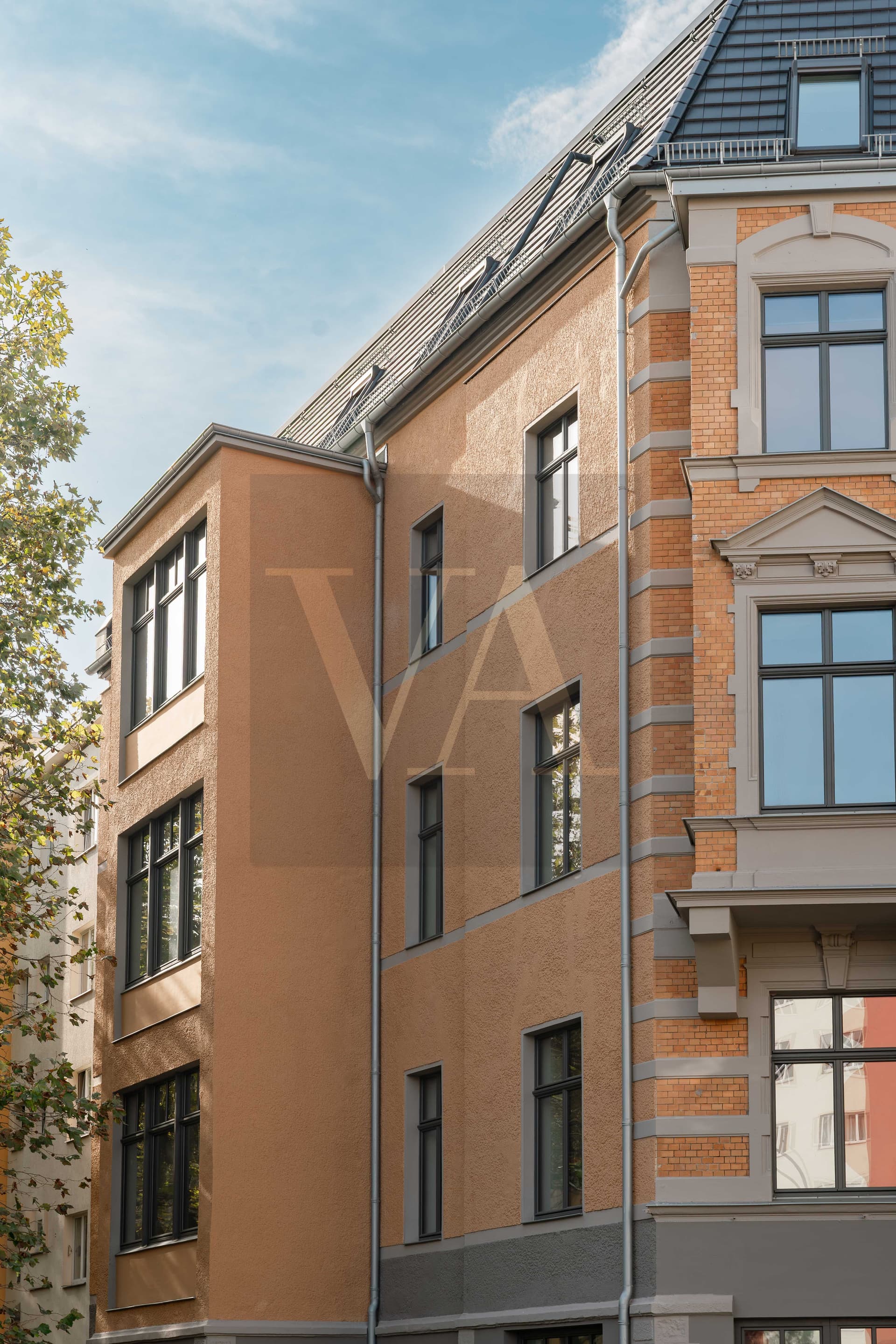 Representative First-Occupancy Office Spaces in a Prime Berlin-Wilmersdorf Location - Image 2