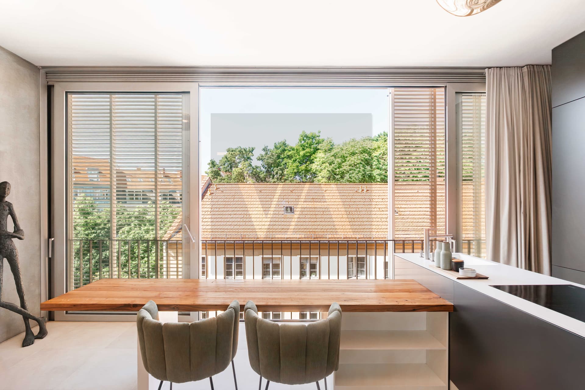 Urban Retreat with Japanese Garden – 2-Room Apartment in Berlin-Mitte - Image 2
