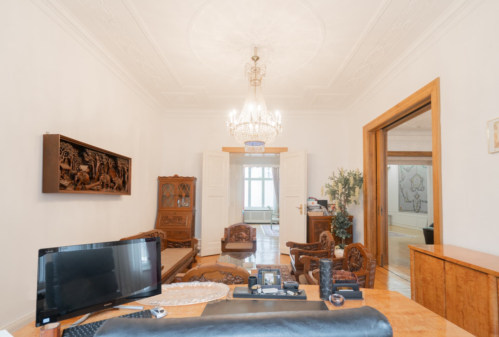 Spacious Historic Altbau Apartment with 7 Rooms in a Prime Berlin-Charlottenburg Location