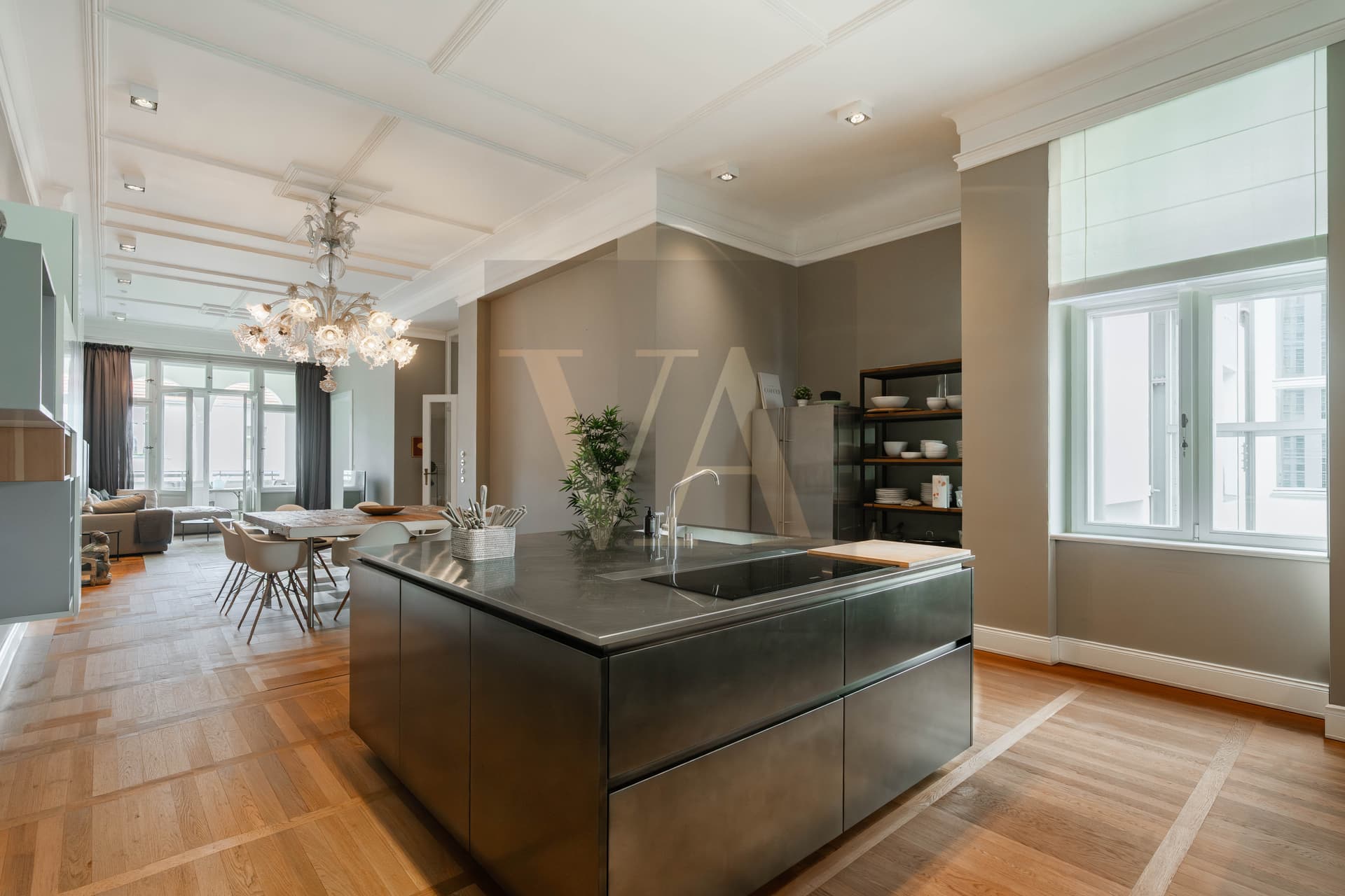 Exceptional 4th-Floor Residence with Rooftop Terrace - Bild 1