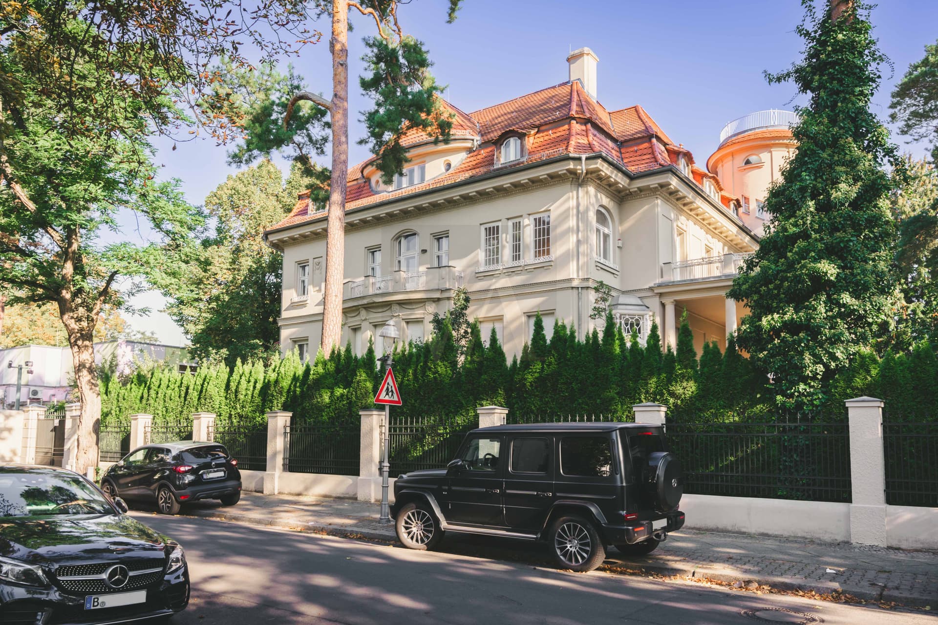 Monumental Art Nouveau Estate on a Prestigious Lakefront Plot in Berlin-Grunewald